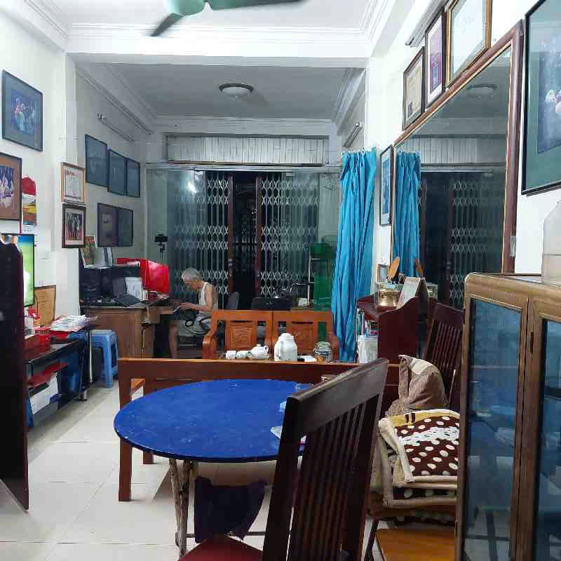 Bán nhà ngõ 112 Ngọc Khánh, 34m2, 4 tầng, chỉ hơn 8 tỷ